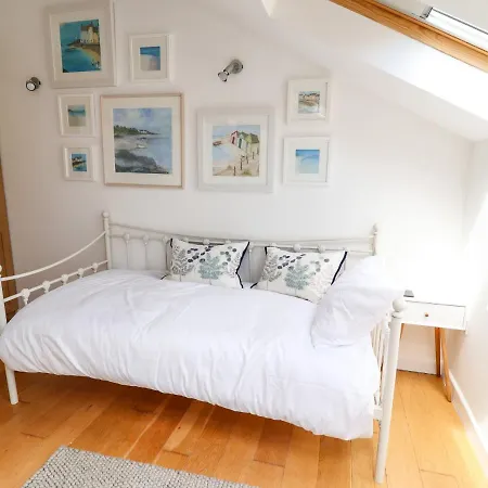 Holiday home Garretts *